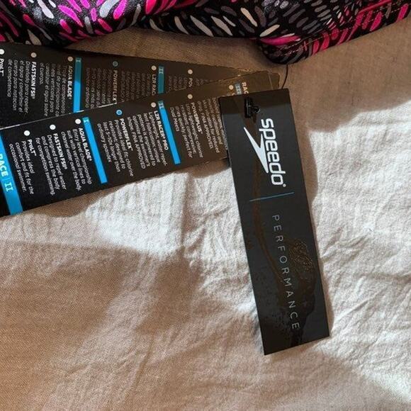 NWT Speedo Performance RACE size 30 - Picture 3 of 7